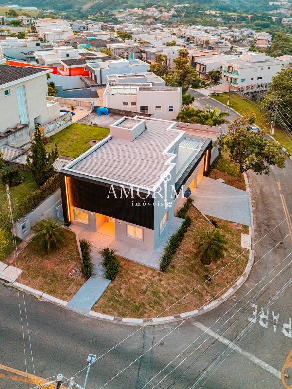 Casa em Condomínio Suru Santana de Parnaíba 
