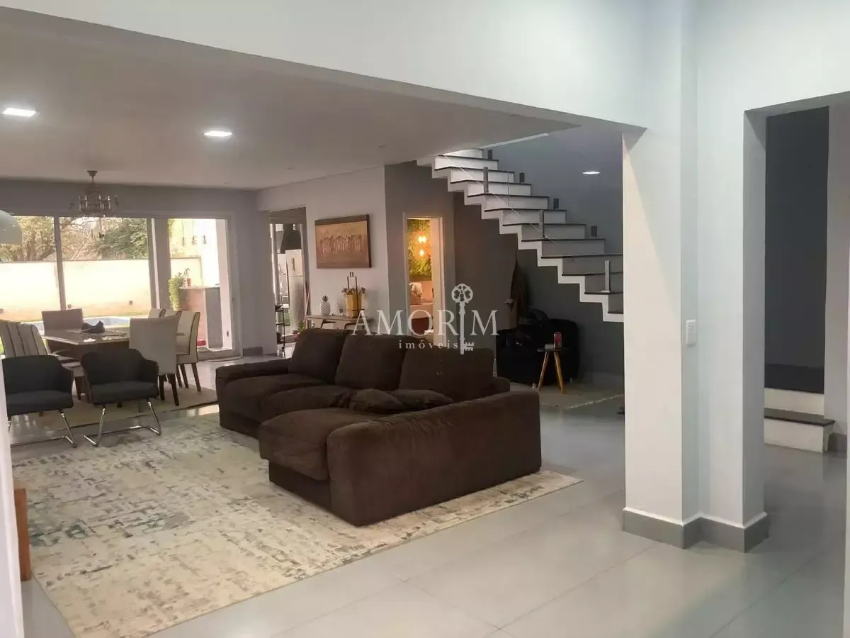 Casa em Condomínio Tarumã Santana de Parnaíba 