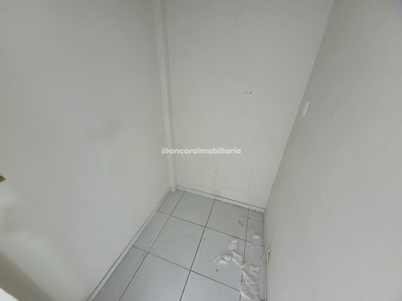 Sala para aluguel no Cordeiro: 