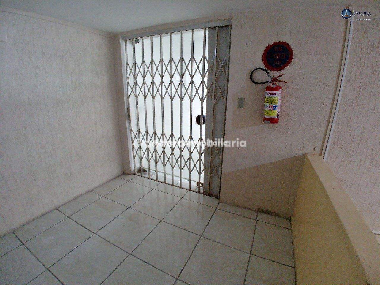 Sala para aluguel no Santo Antonio: 