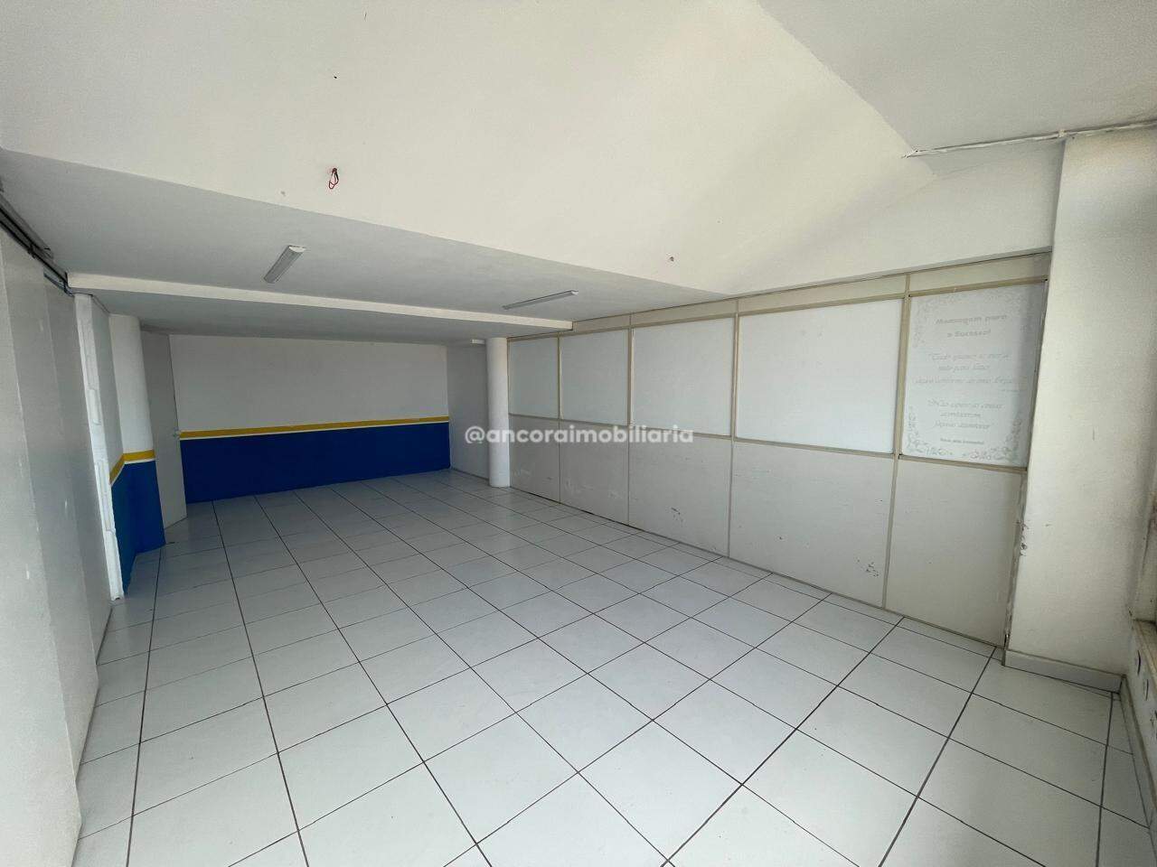 Sala para aluguel no Santo Antonio: 