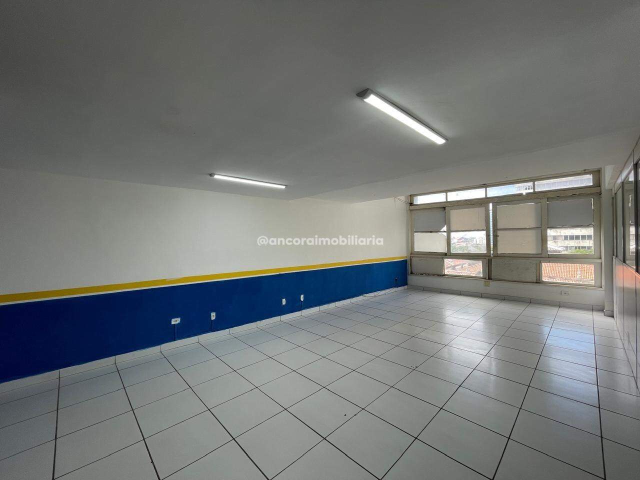 Sala para aluguel no Santo Antonio: 