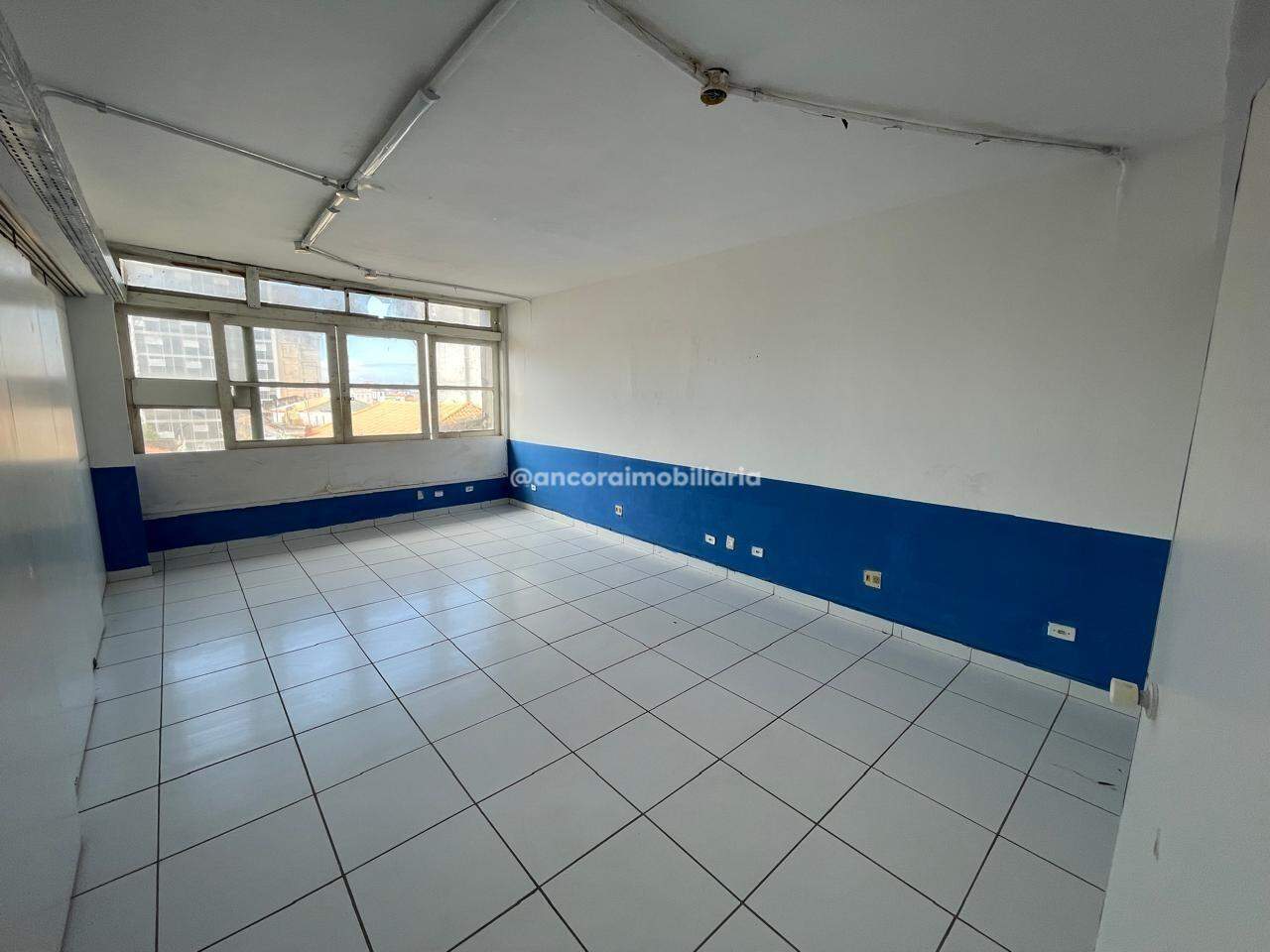 Sala para aluguel no Santo Antonio: 