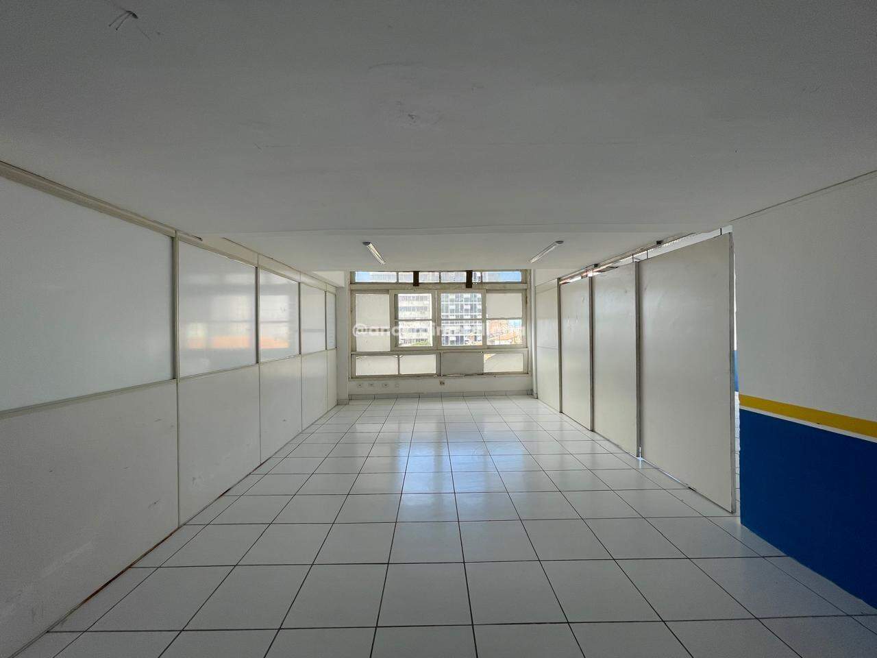 Sala para aluguel no Santo Antonio: 
