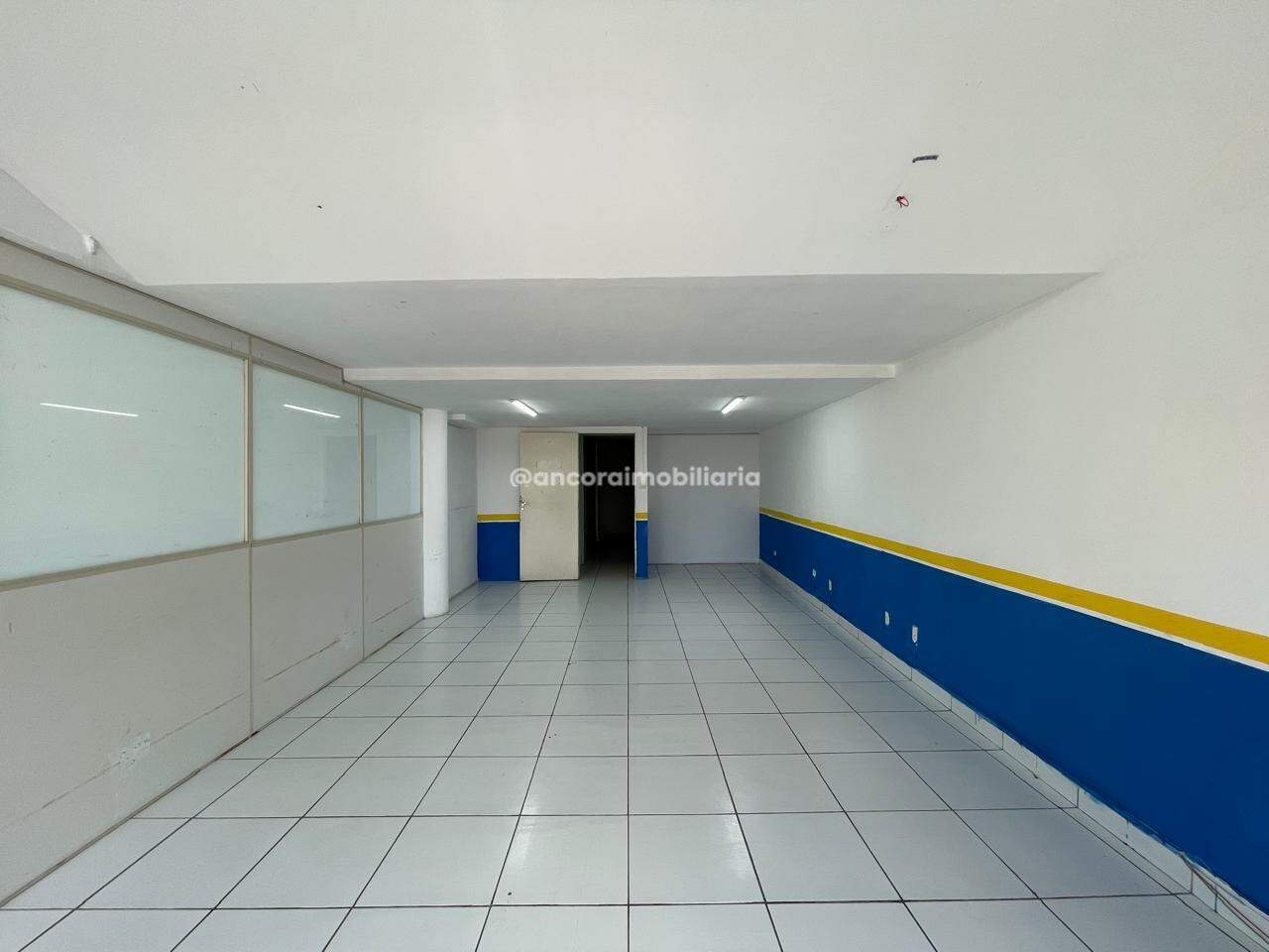 Sala para aluguel no Santo Antonio: 