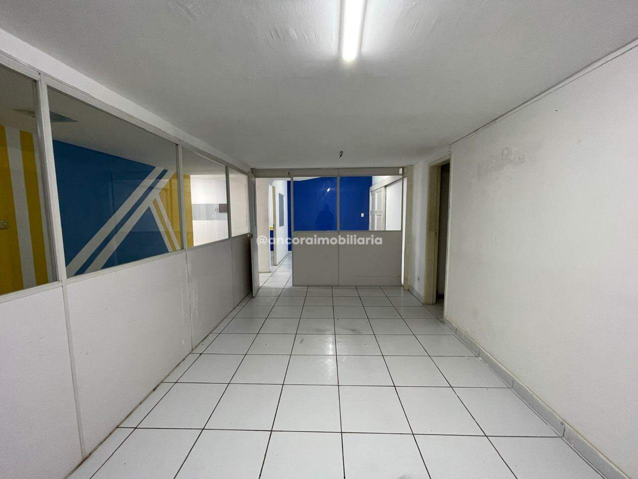 Sala para aluguel no Santo Antonio: 
