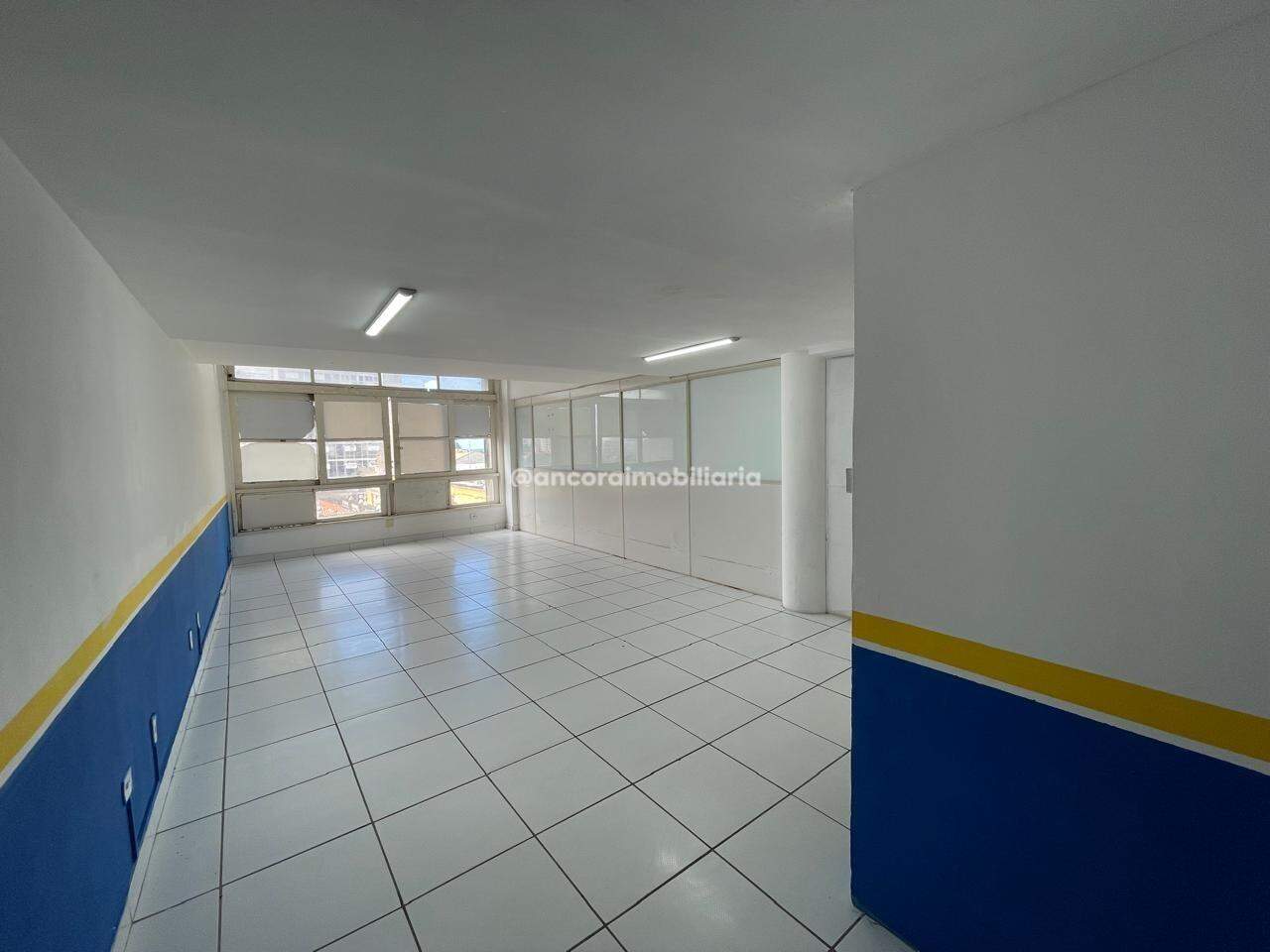 Sala para aluguel no Santo Antonio: 