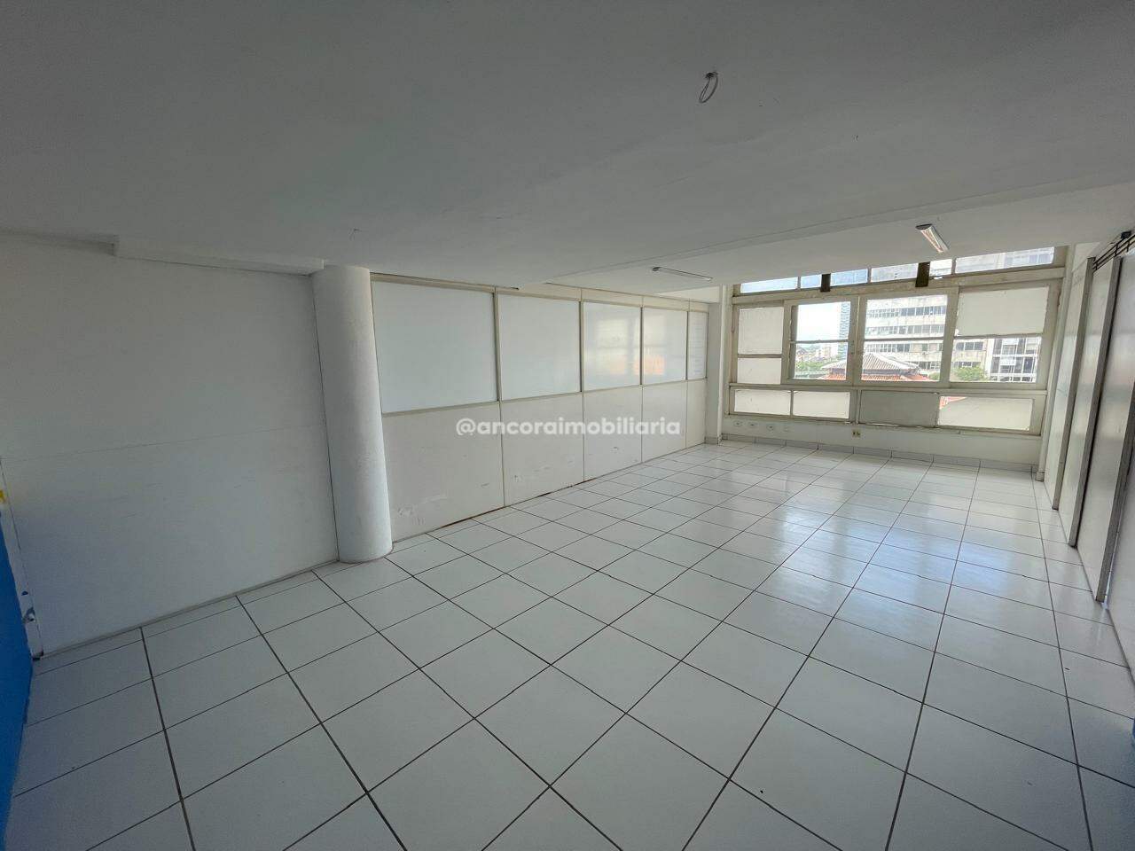 Sala para aluguel no Santo Antonio: 
