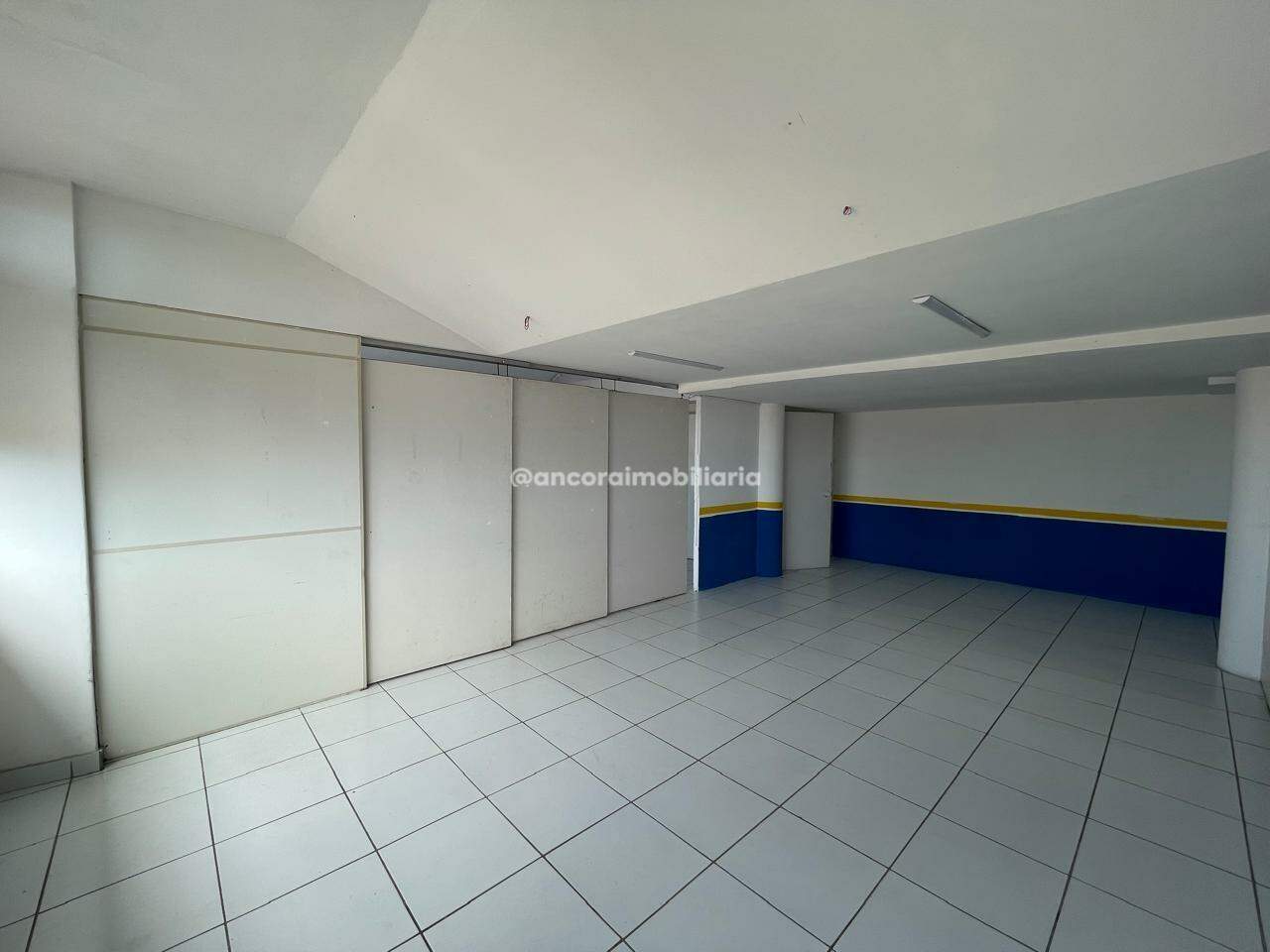Sala para aluguel no Santo Antonio: 