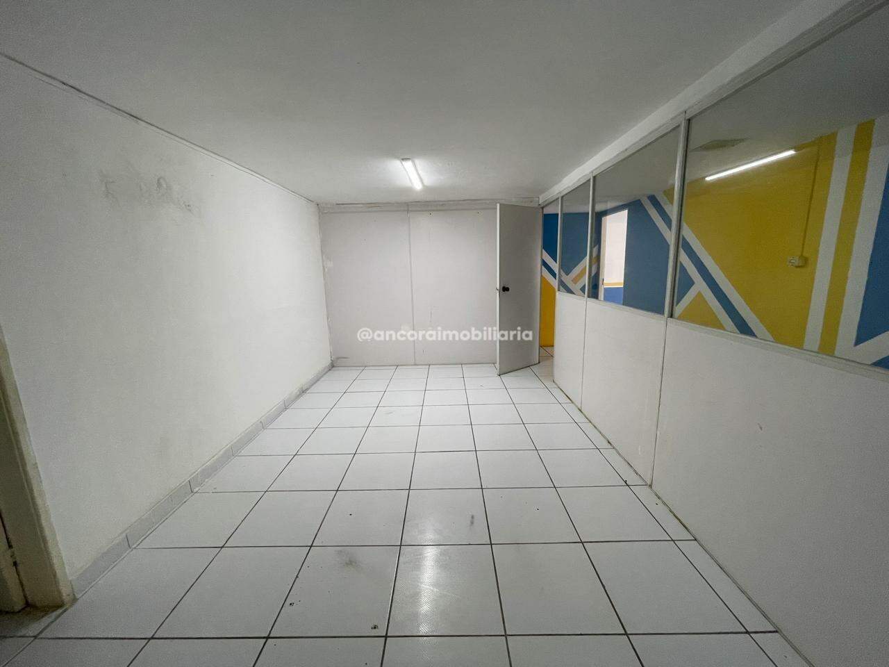Sala para aluguel no Santo Antonio: 