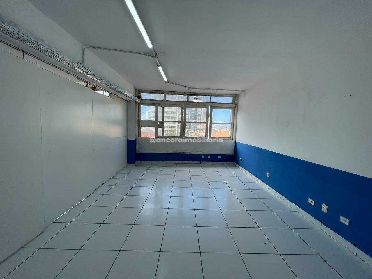 Sala para aluguel no Santo Antonio: 