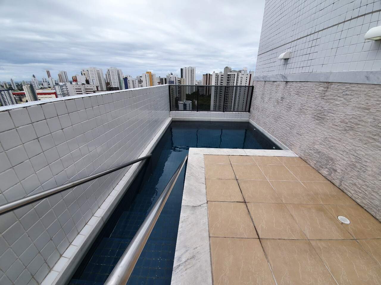 Apartamento para aluguel no Parnamirim: 