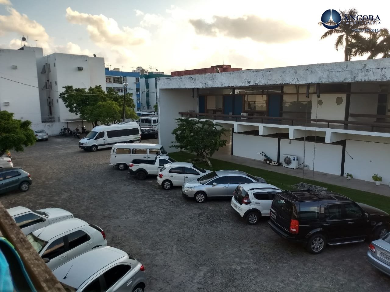 Sala para aluguel no Cordeiro: 