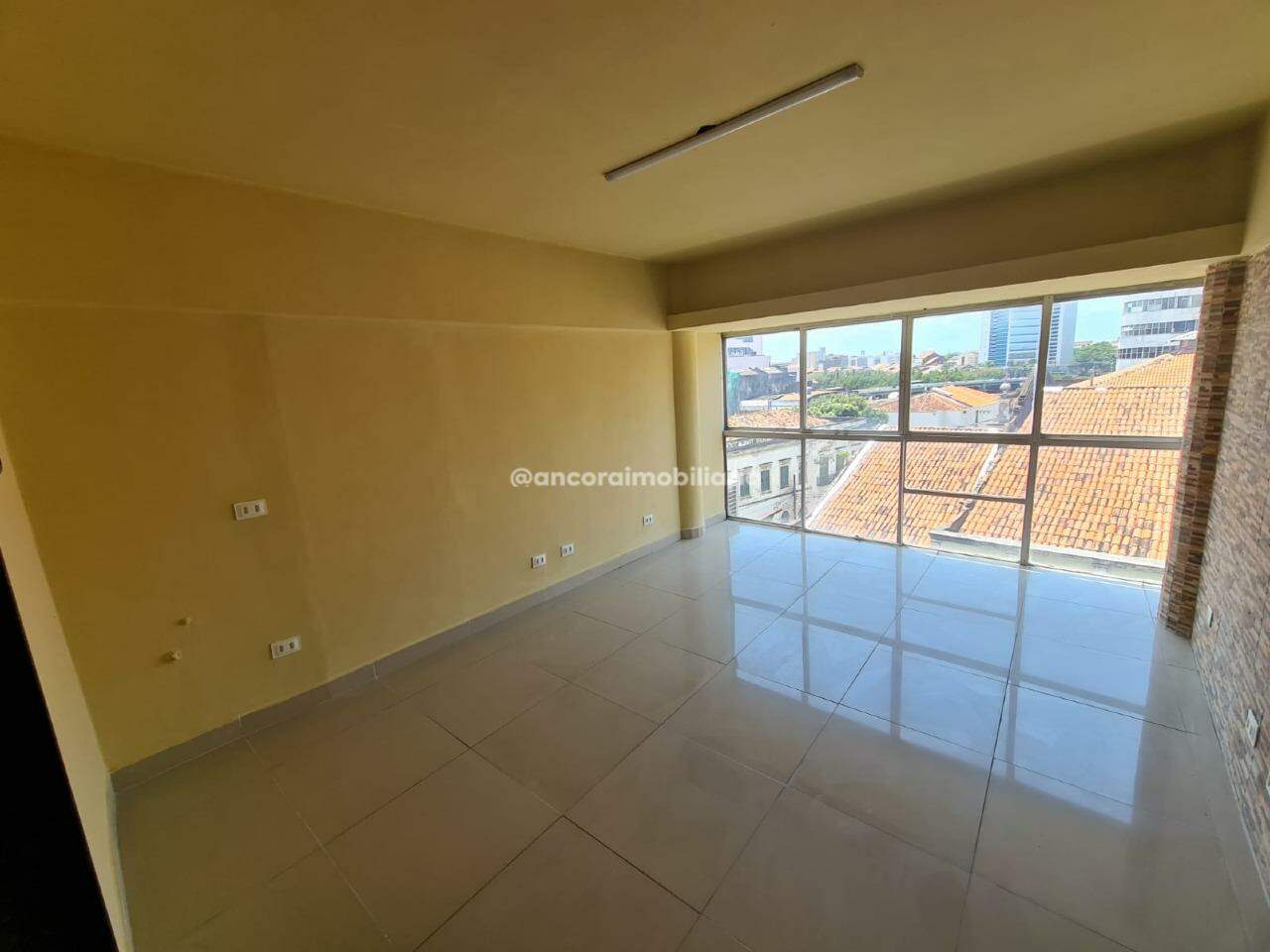 Sala para aluguel no Santo Antonio: