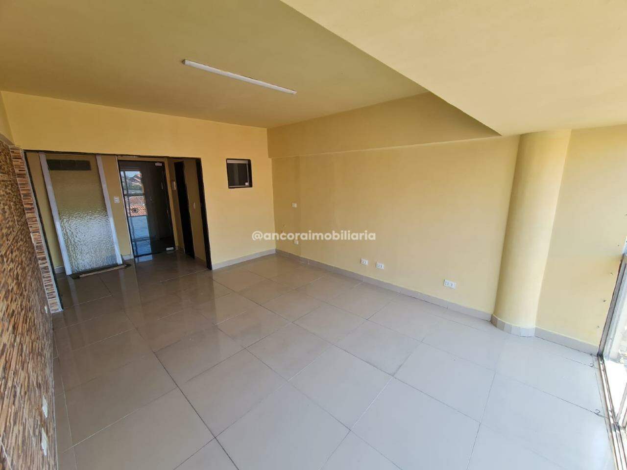 Sala para aluguel no Santo Antonio:
