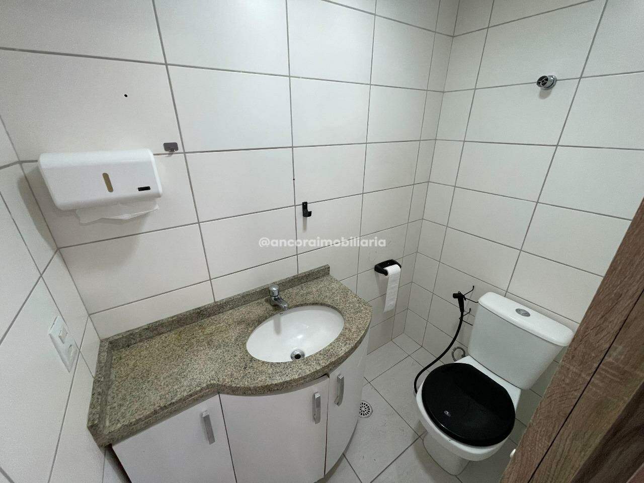 Sala para aluguel no Ilha do Leite: 