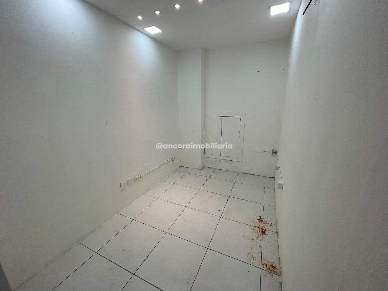 Sala para aluguel no Ilha do Leite: 