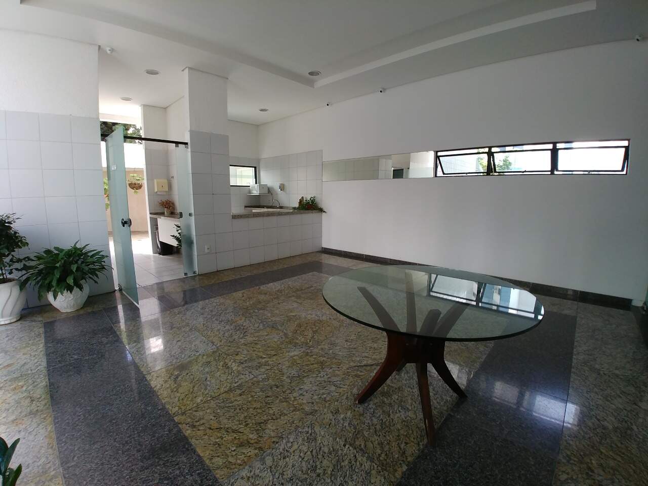 Apartamento para aluguel no Espinheiro: 