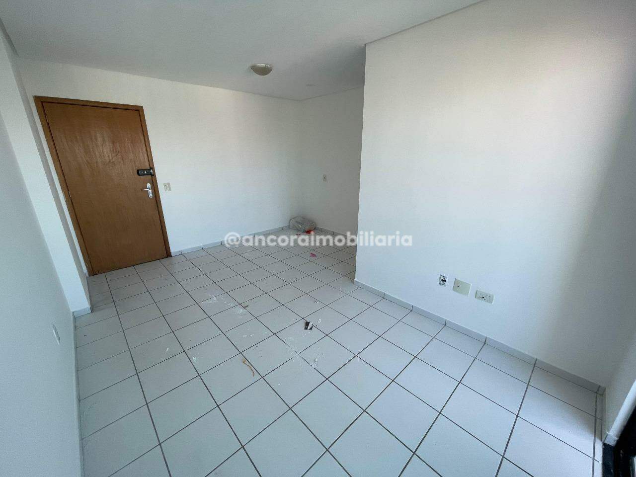 Apartamento para aluguel no Espinheiro: 