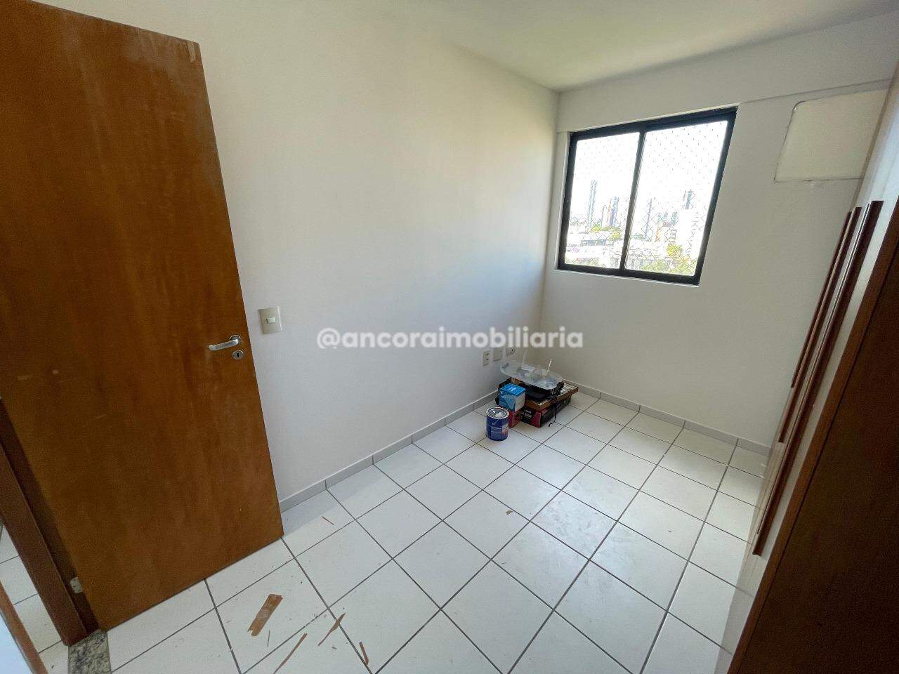 Apartamento para aluguel no Espinheiro: 