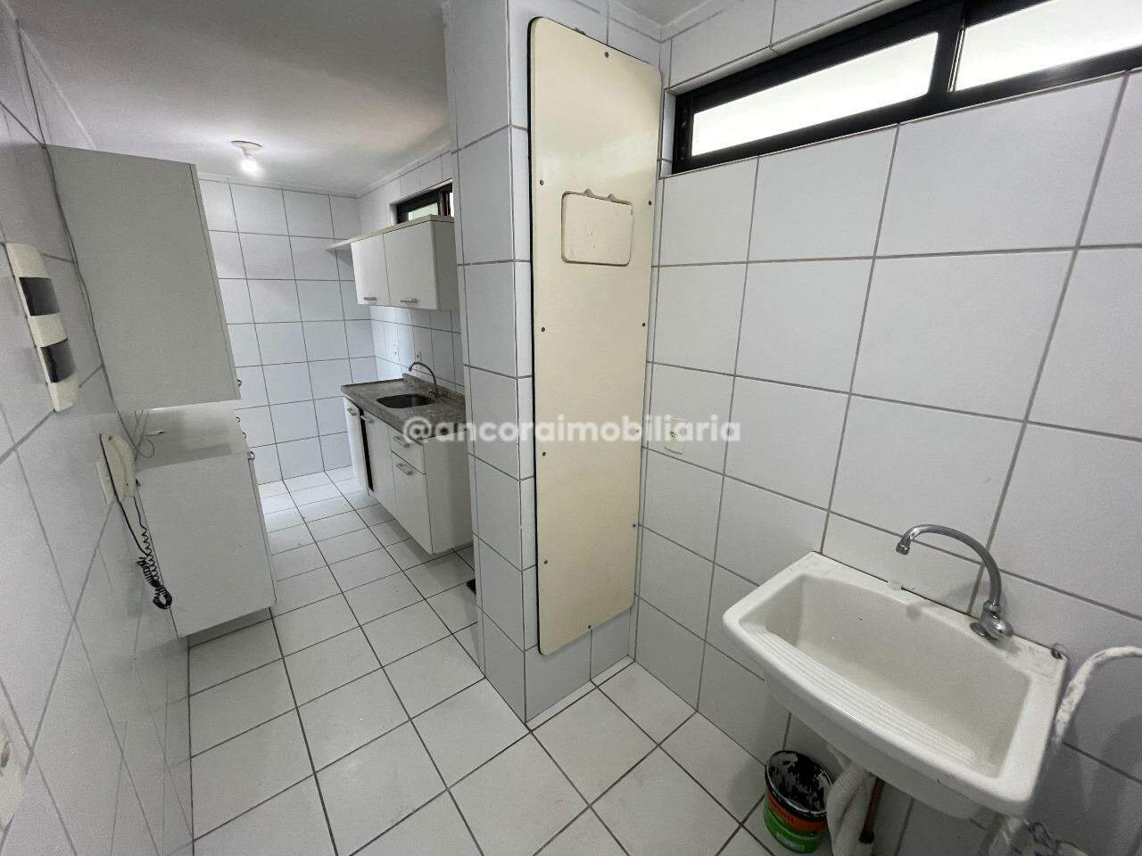 Apartamento para aluguel no Espinheiro: 
