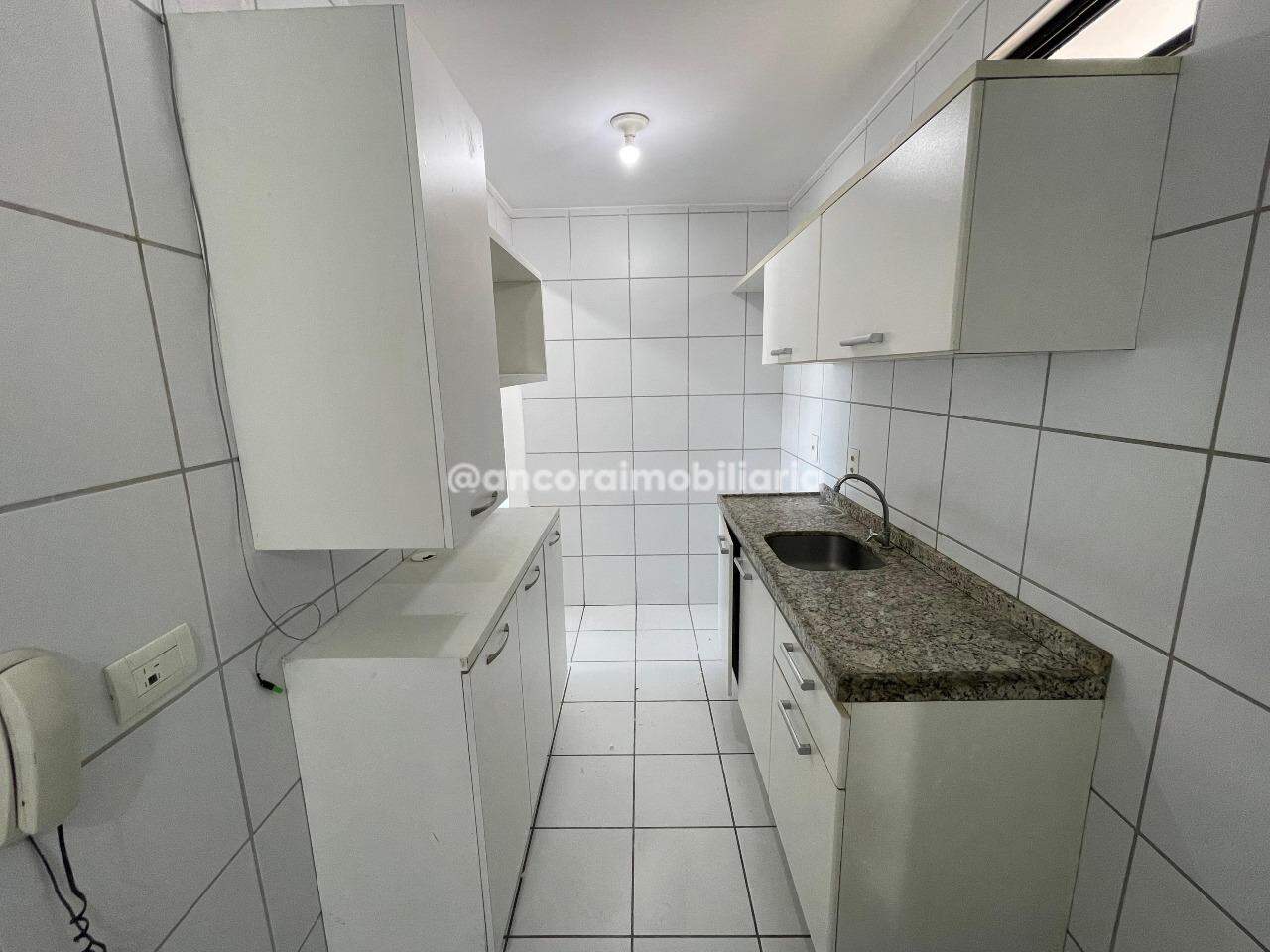 Apartamento para aluguel no Espinheiro: 