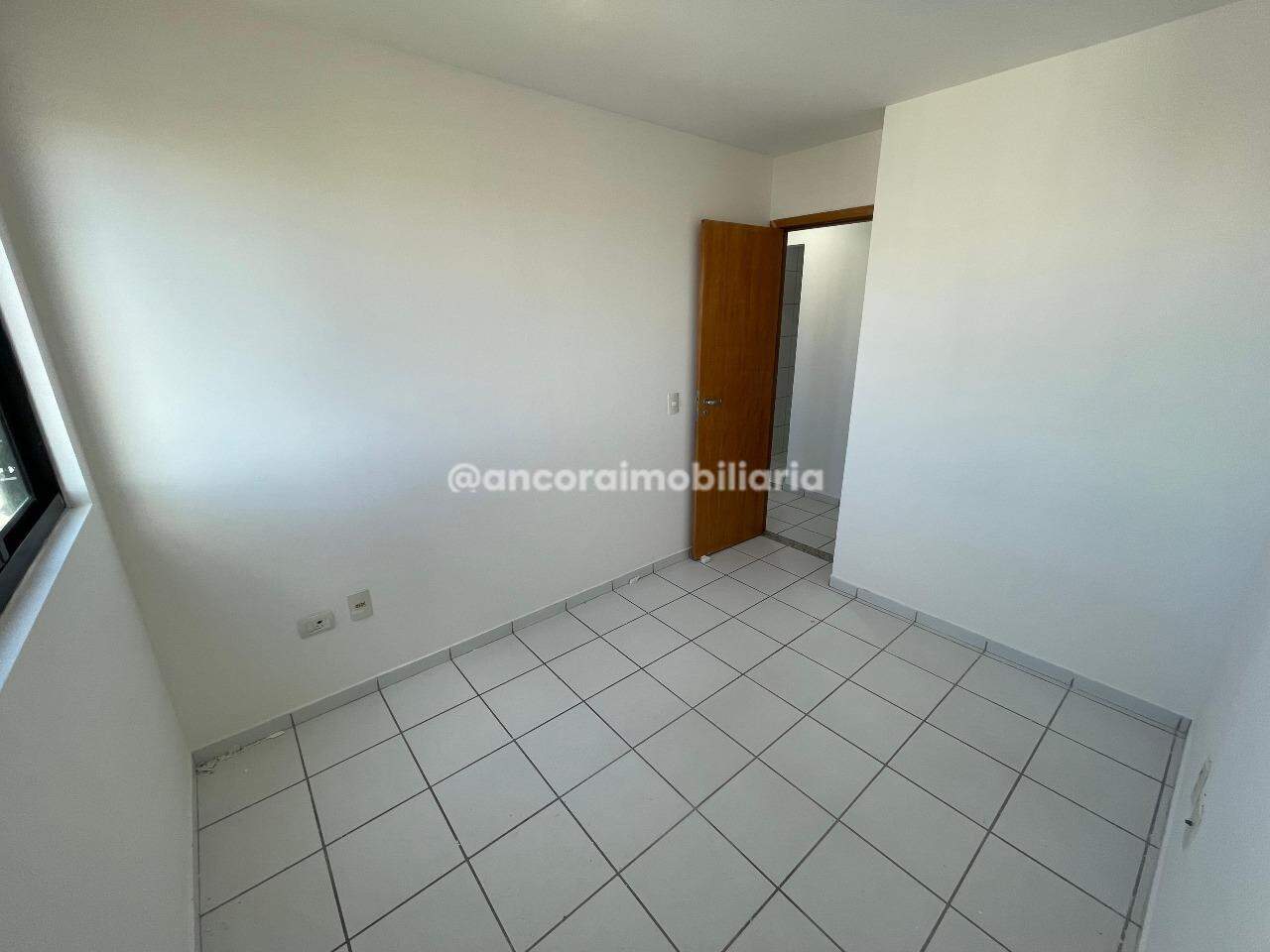 Apartamento para aluguel no Espinheiro: 