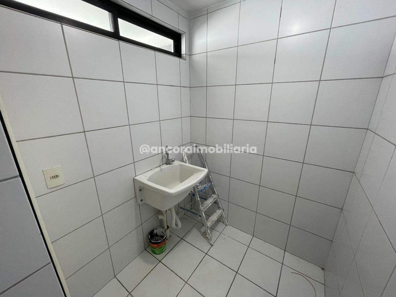 Apartamento para aluguel no Espinheiro: 