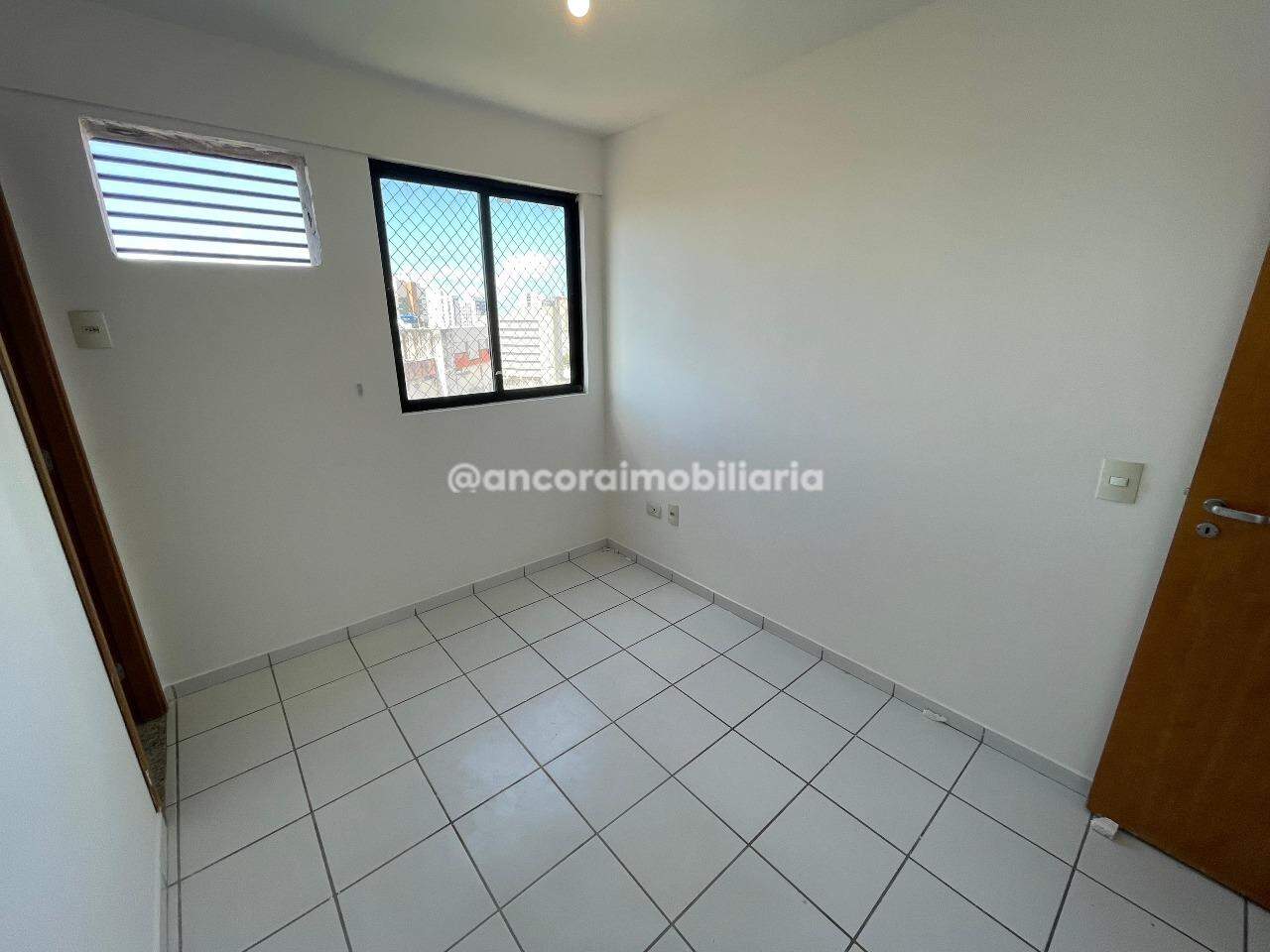 Apartamento para aluguel no Espinheiro: 