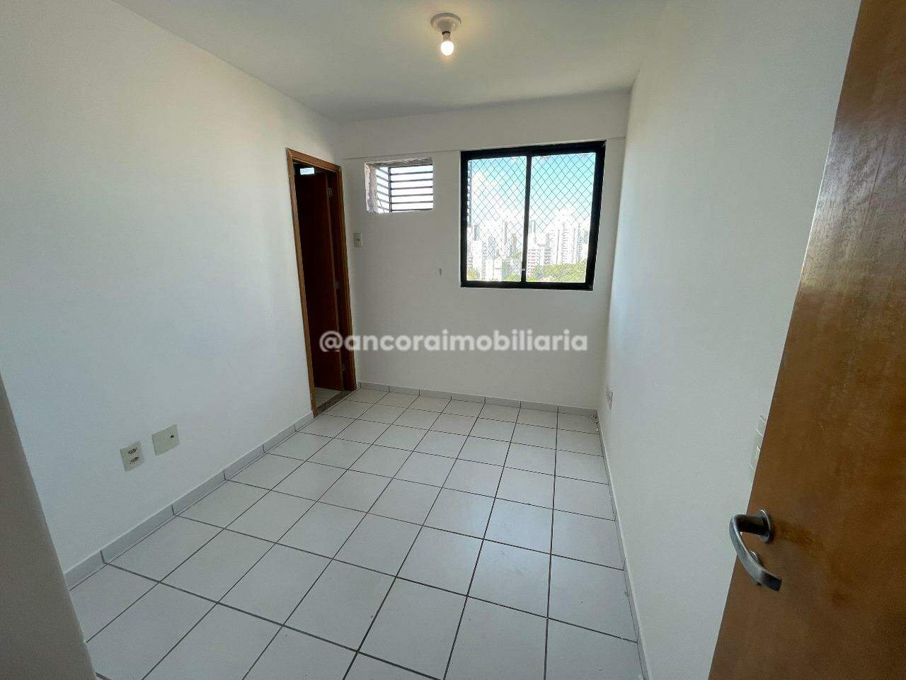 Apartamento para aluguel no Espinheiro: 