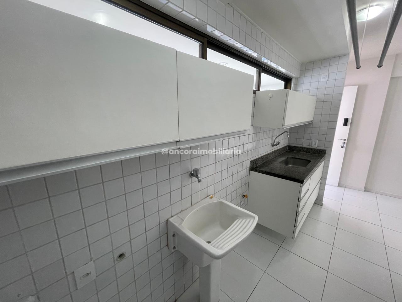 Apartamento para aluguel no Aflitos: 