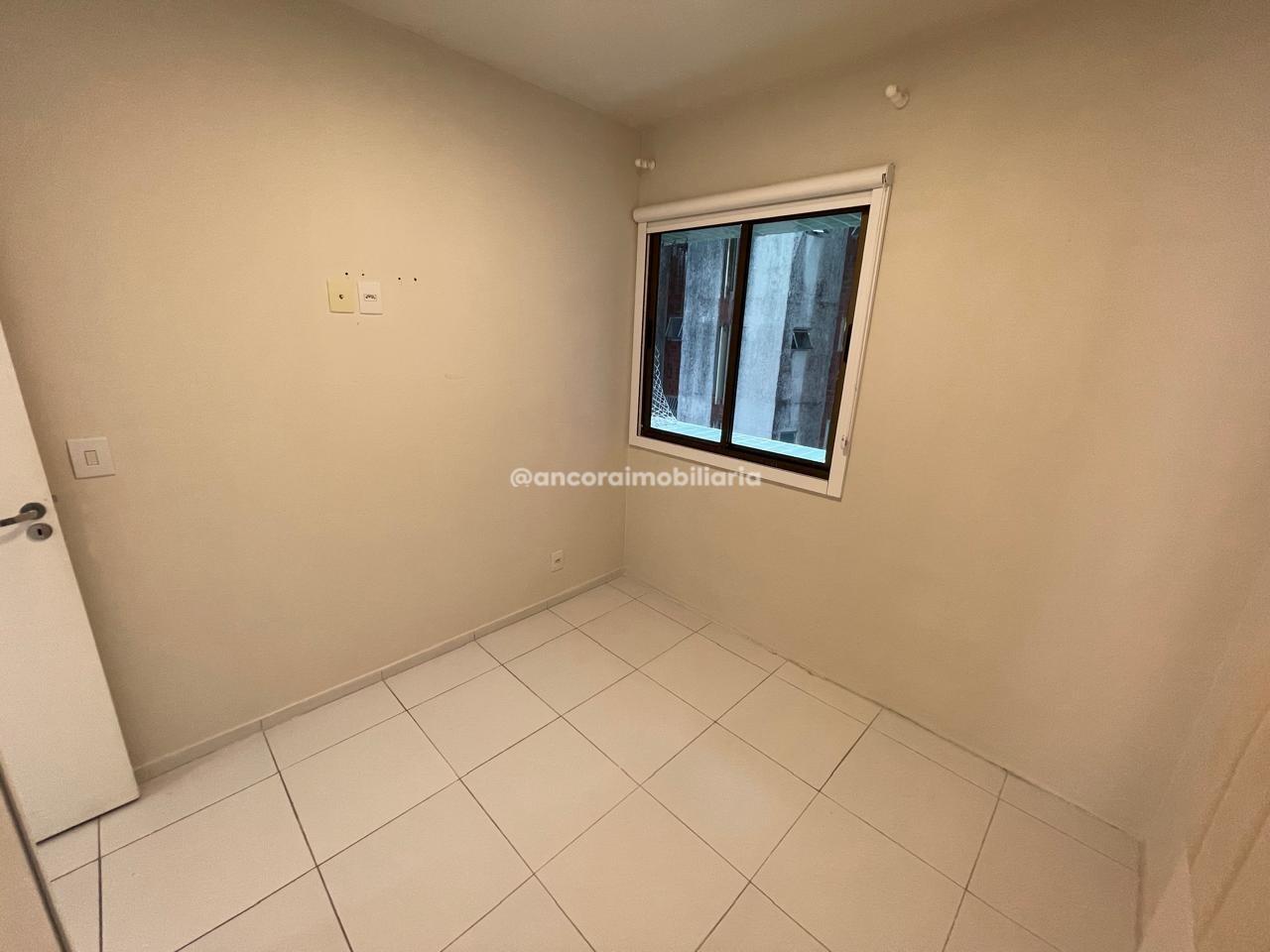 Apartamento para aluguel no Aflitos: 