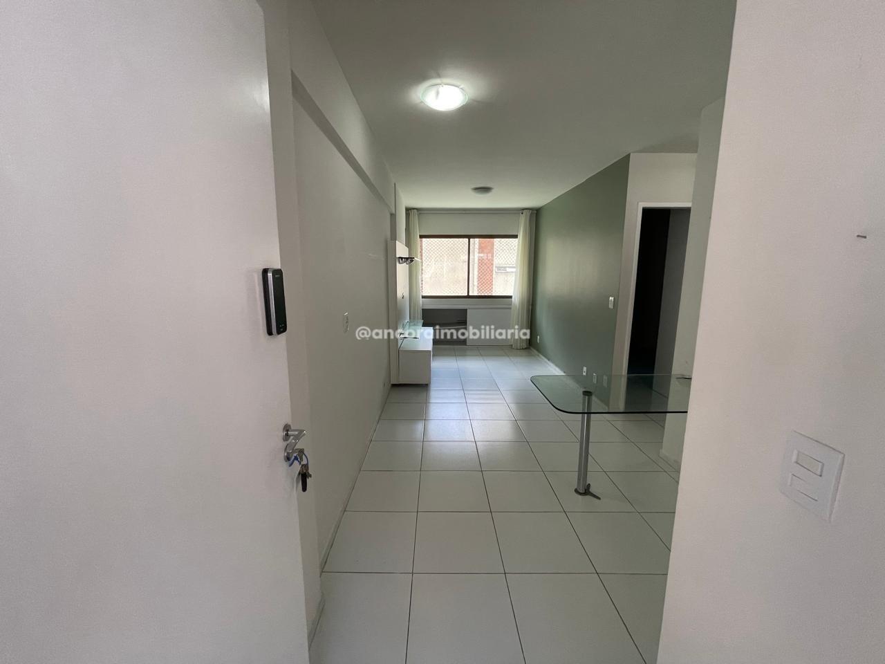 Apartamento para aluguel no Aflitos: 