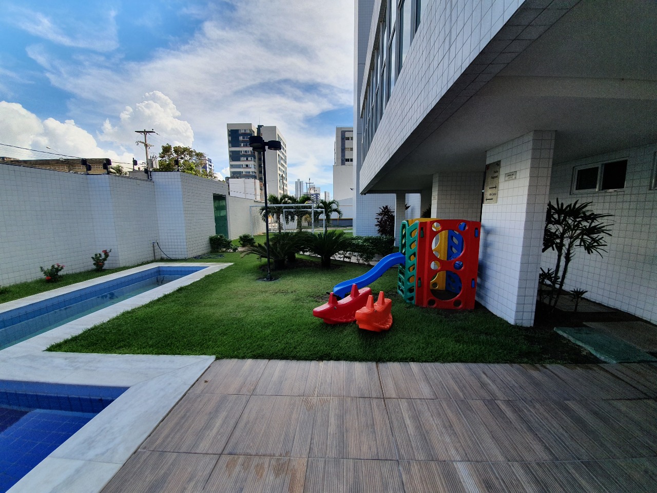 Apartamento para aluguel no Candeias: 