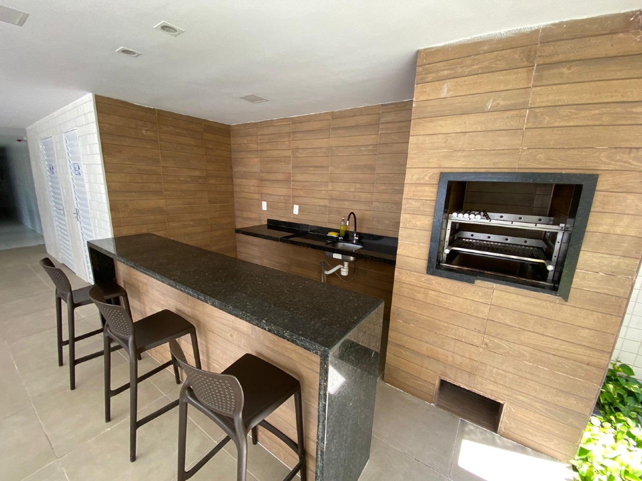 Apartamento para aluguel no Candeias: 