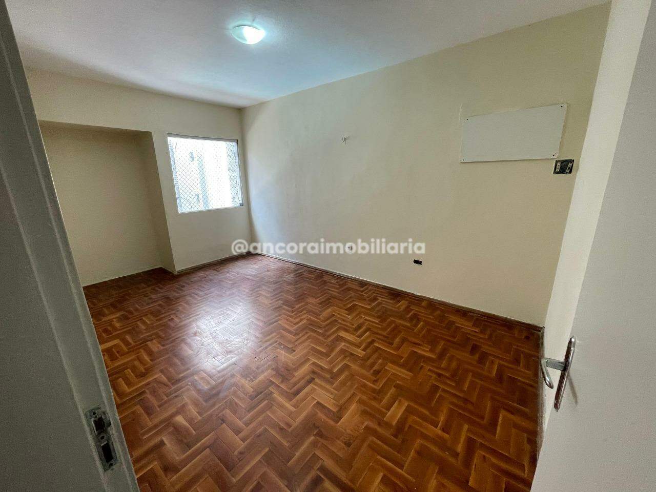 Apartamento para aluguel no Pina: 