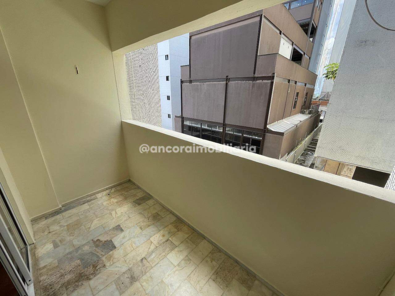 Apartamento para aluguel no Pina: 