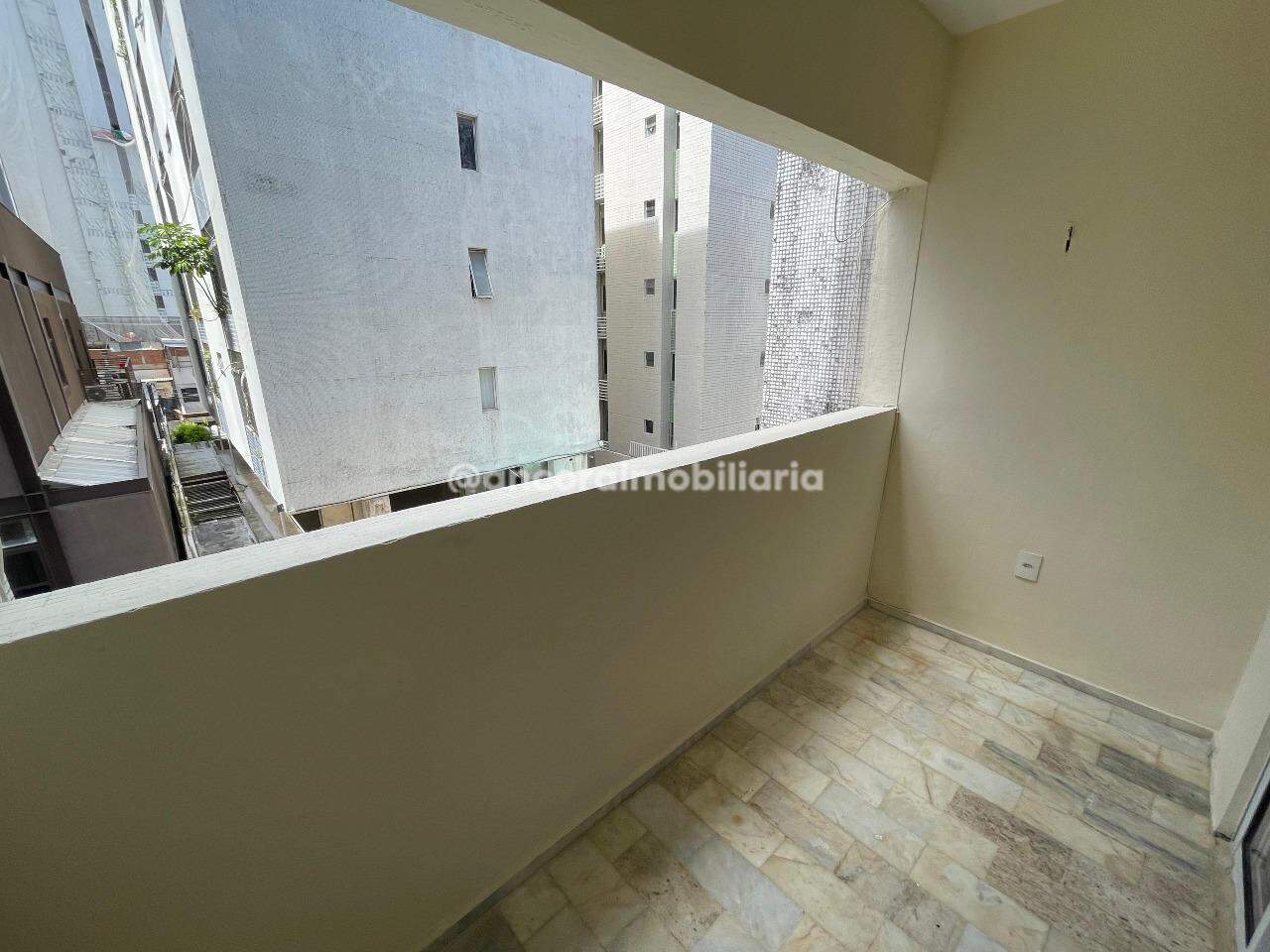 Apartamento para aluguel no Pina: 