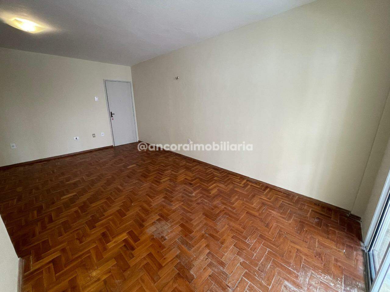 Apartamento para aluguel no Pina: 