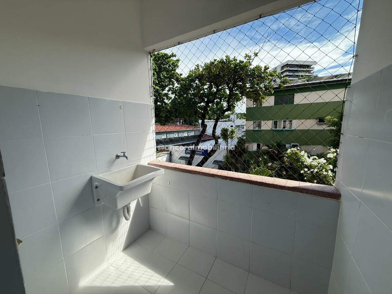 Apartamento para aluguel no Graças: 