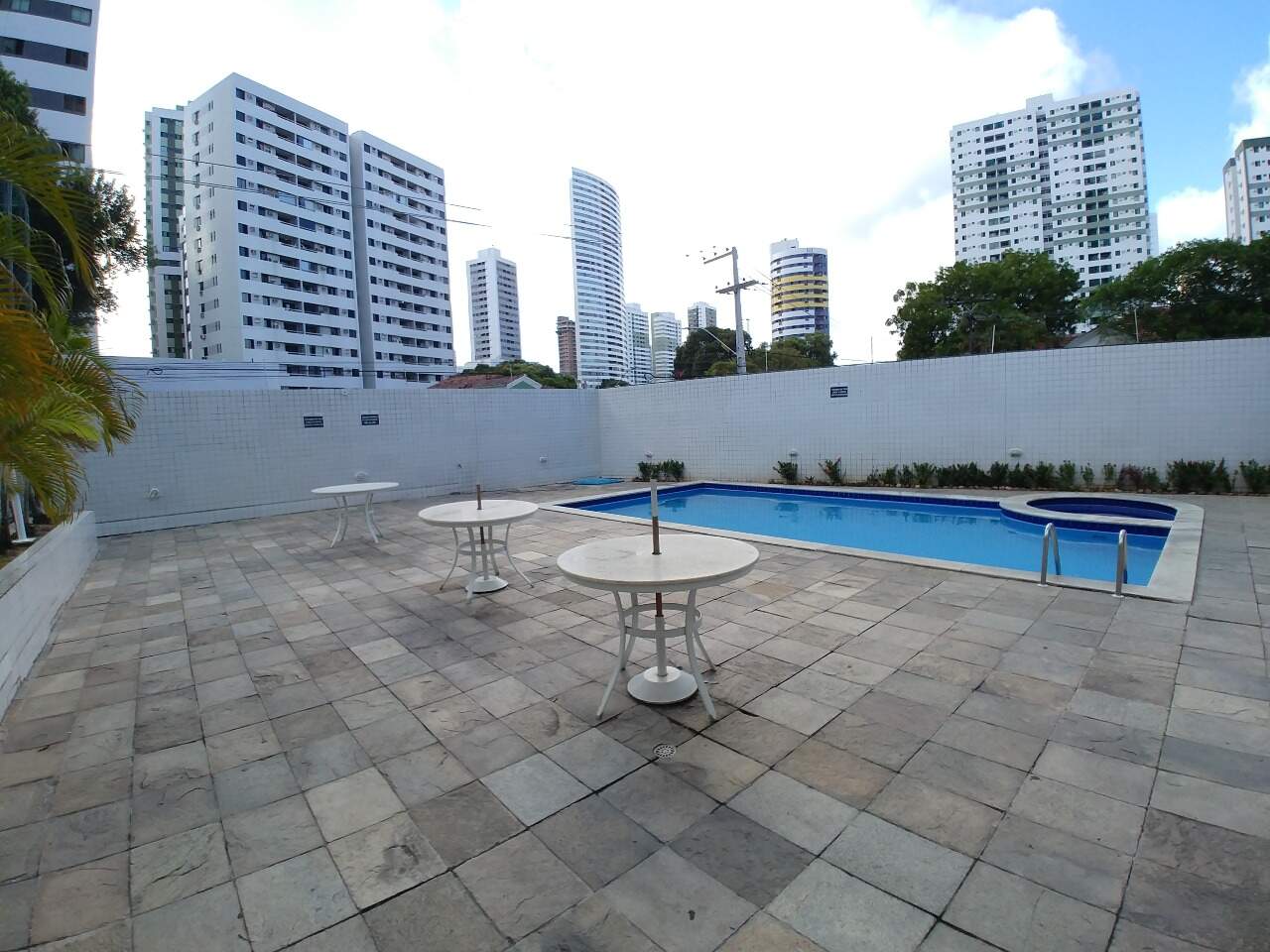 Apartamento para aluguel no Madalena: