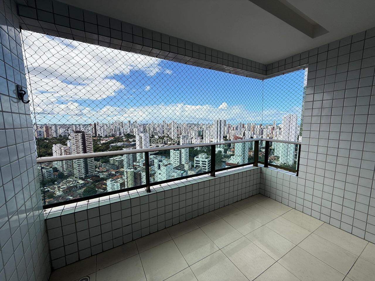 Apartamento para aluguel no Madalena: