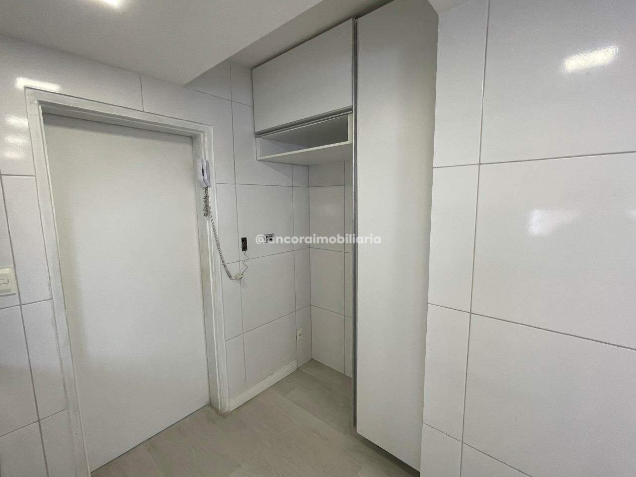 Apartamento para aluguel no Espinheiro: 
