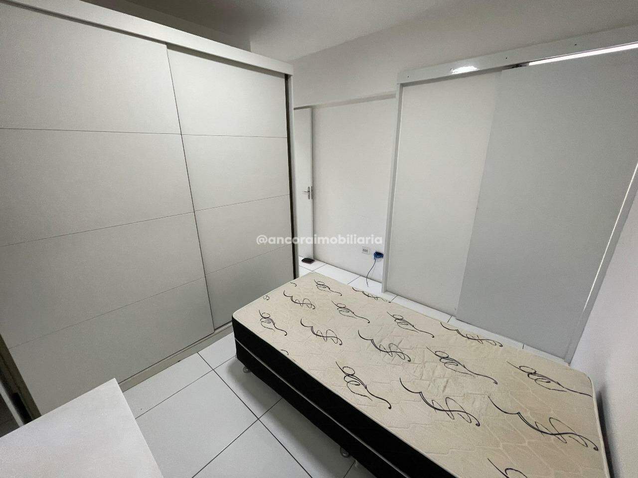 Apartamento para aluguel no Espinheiro: 