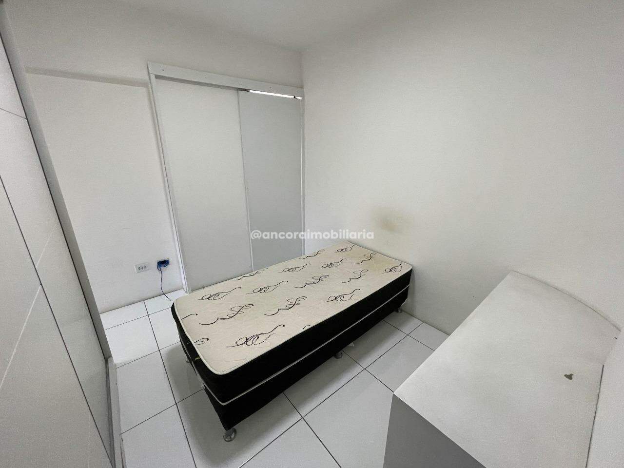 Apartamento para aluguel no Espinheiro: 