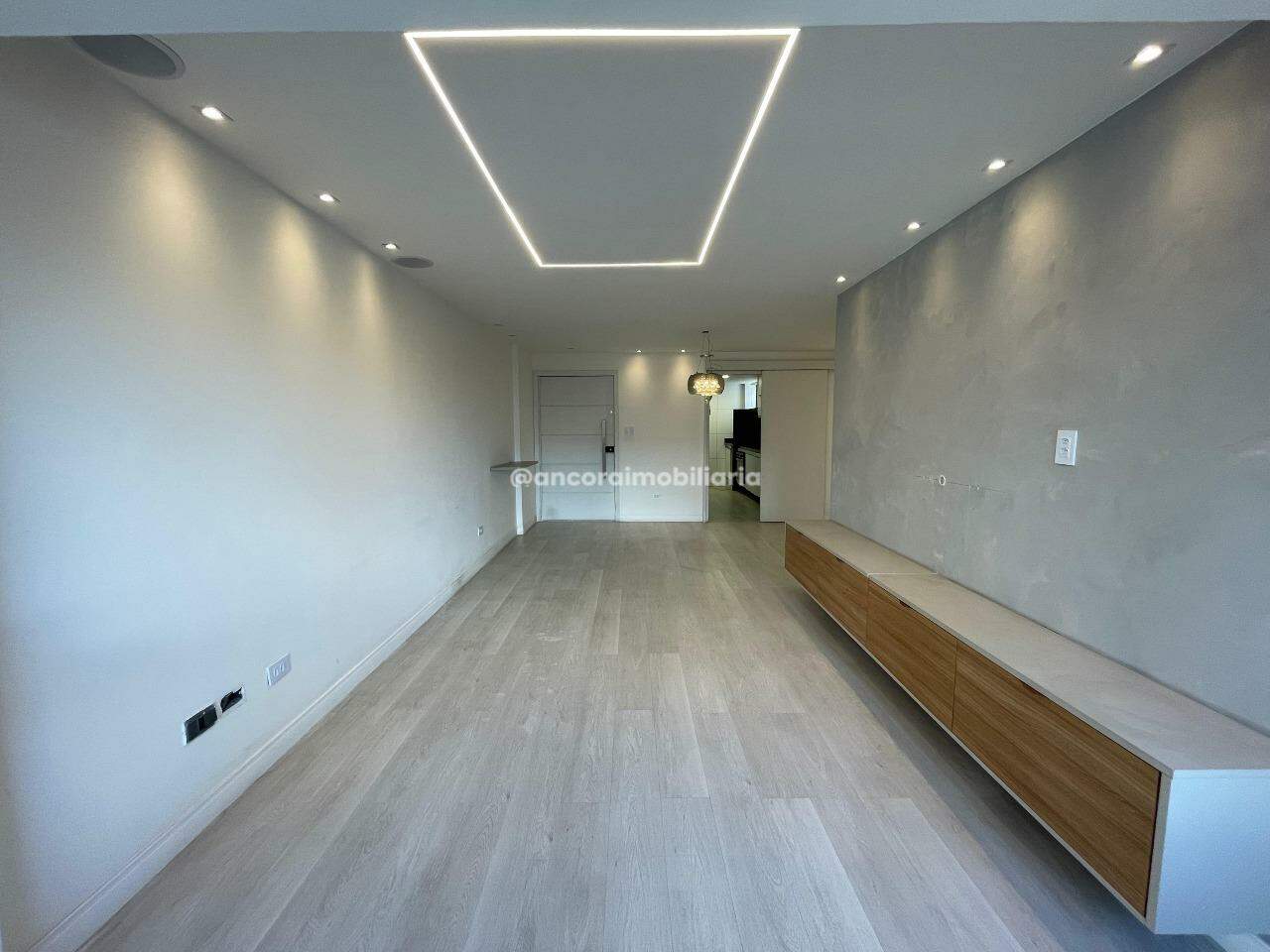 Apartamento para aluguel no Espinheiro: 
