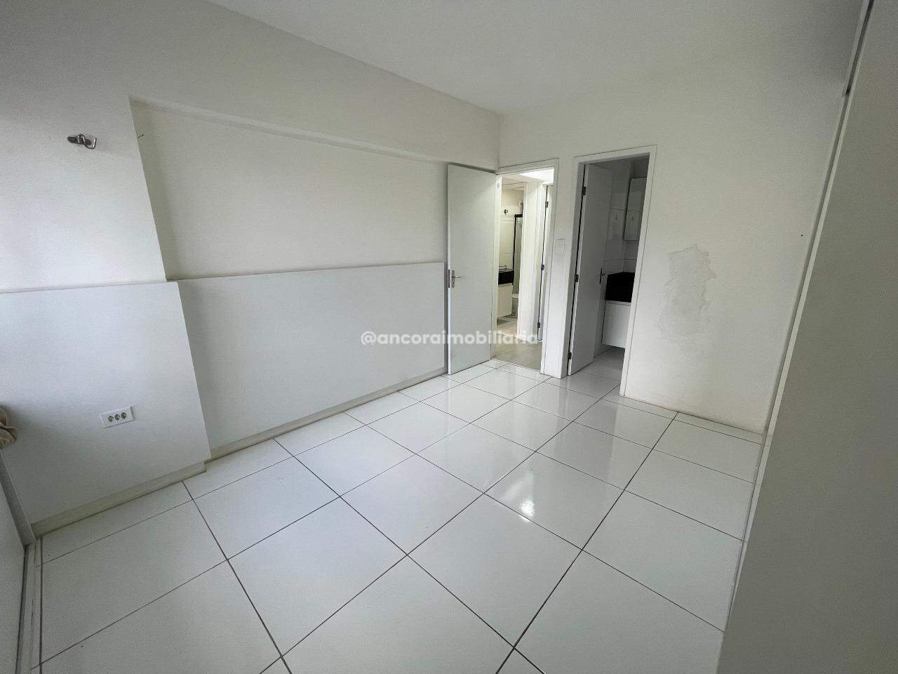 Apartamento para aluguel no Espinheiro: 