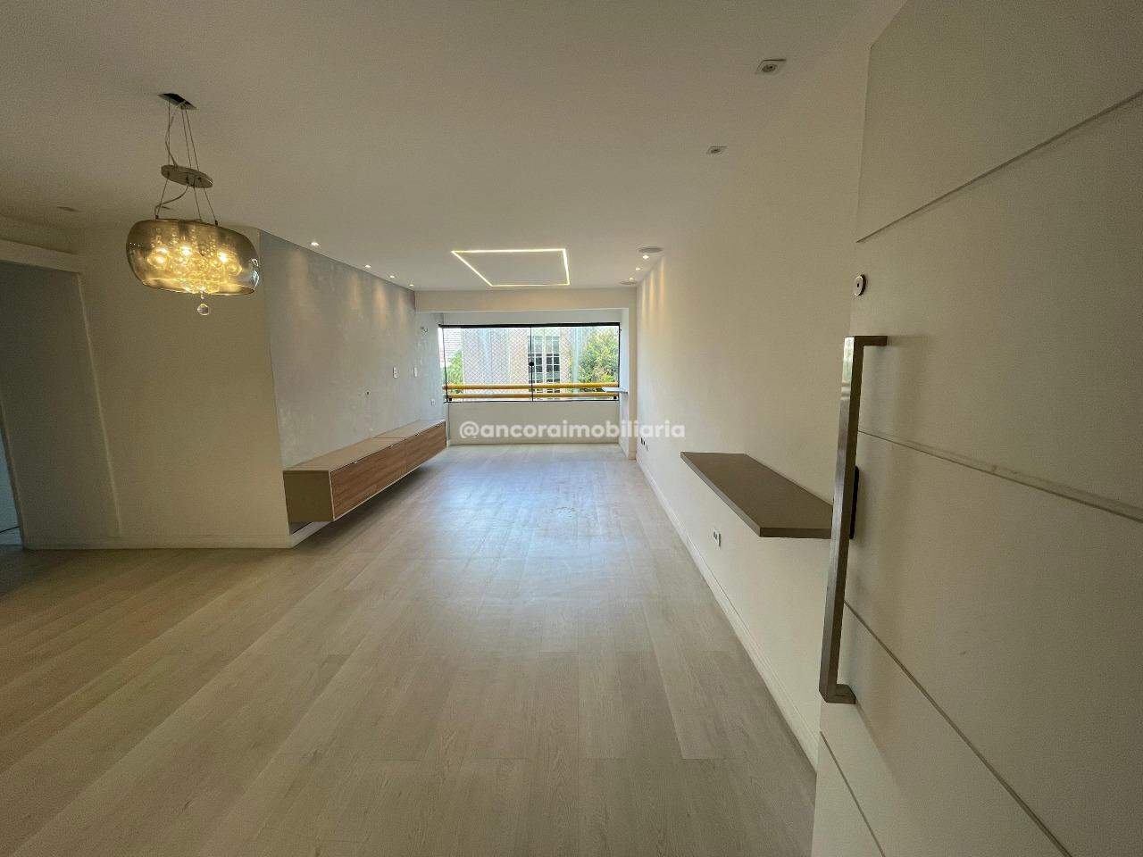 Apartamento para aluguel no Espinheiro: 