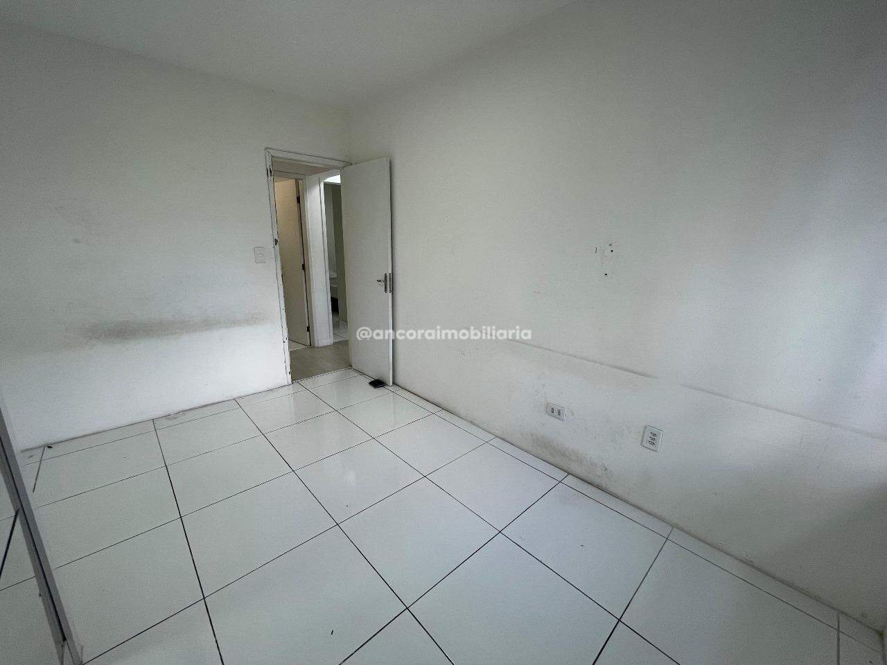 Apartamento para aluguel no Espinheiro: 