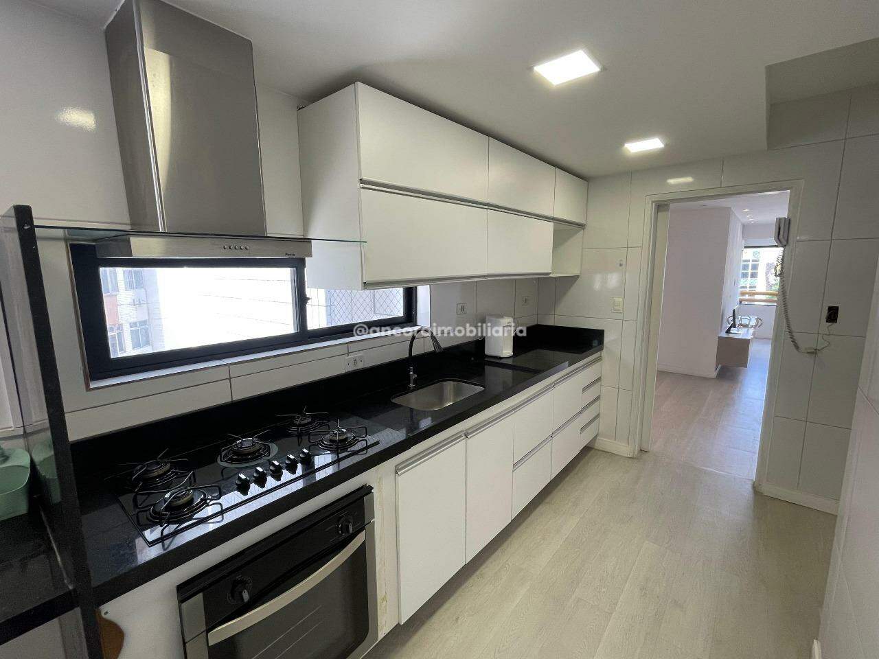 Apartamento para aluguel no Espinheiro: 